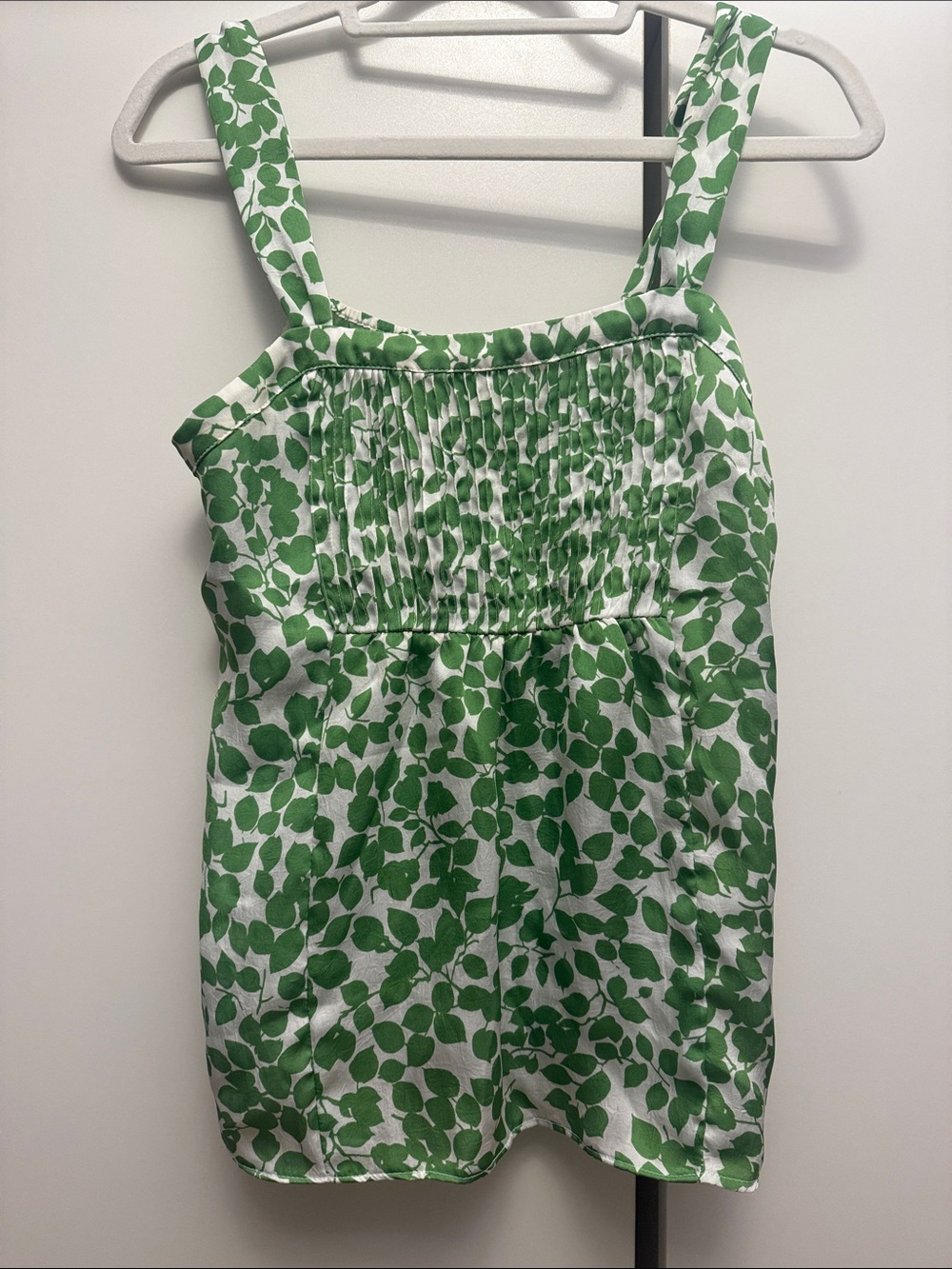 George Green and White Leaf Print Smocked Tank Top
